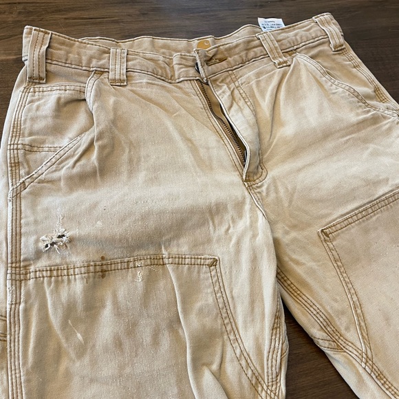 Distressed Carhartt Pants 32x30 - Picture 5 of 6